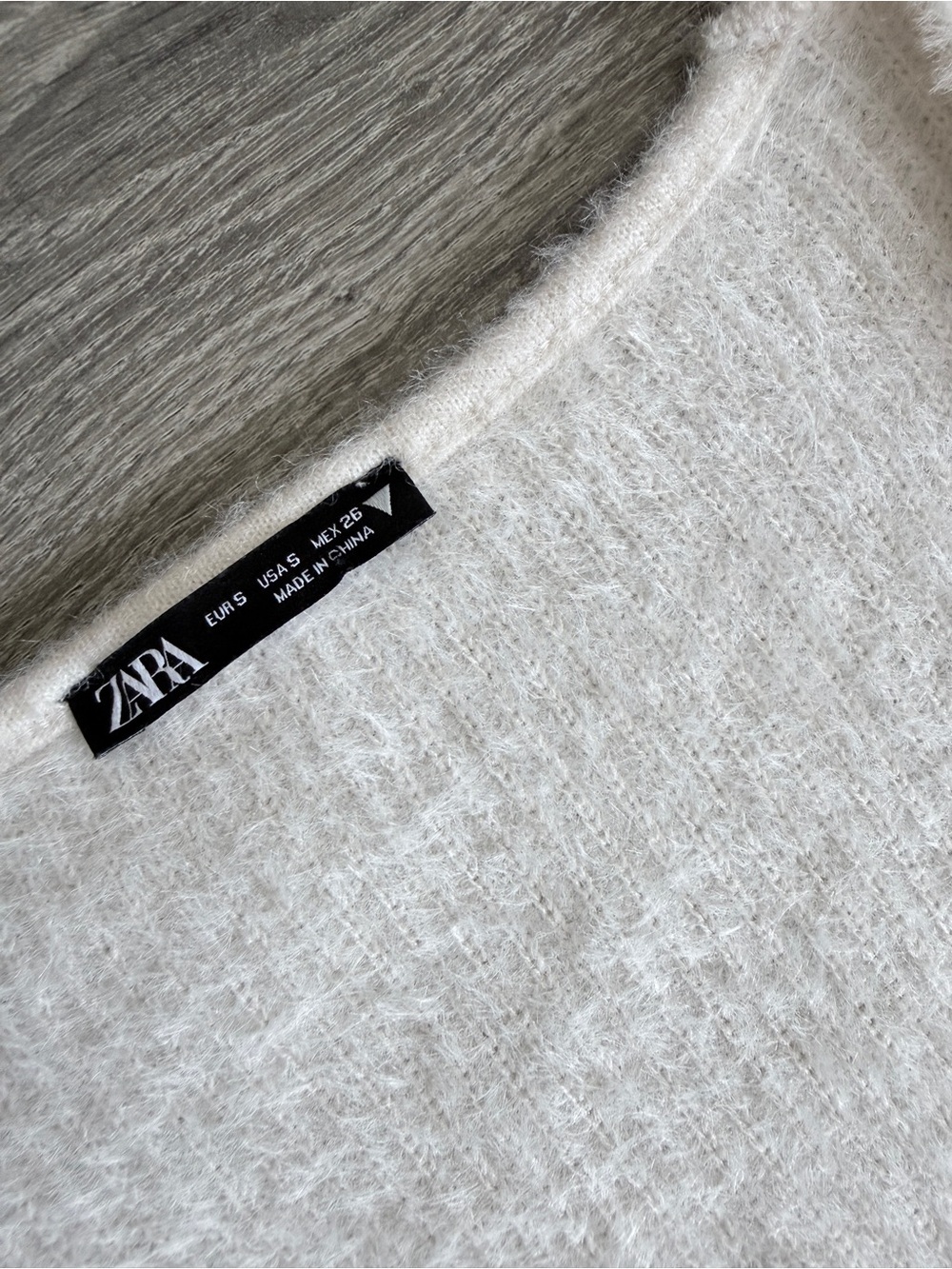 ZARA Sweater - Picture 2 of 3